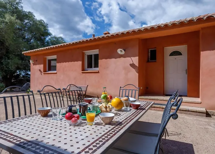 A Liccia Figari (Corsica)